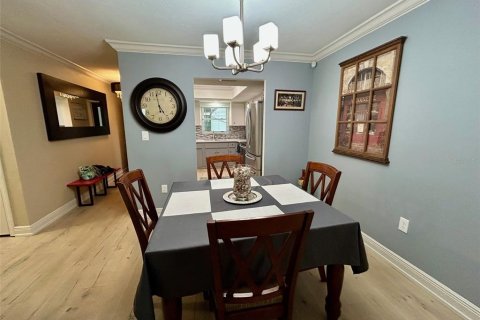 Condo in Bradenton, Florida, 2 bedrooms  № 1767881 - photo 8