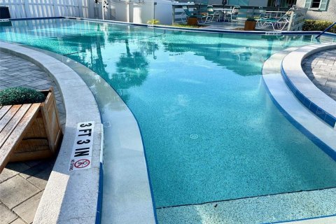 Condo in Bradenton, Florida, 2 bedrooms  № 1767881 - photo 5