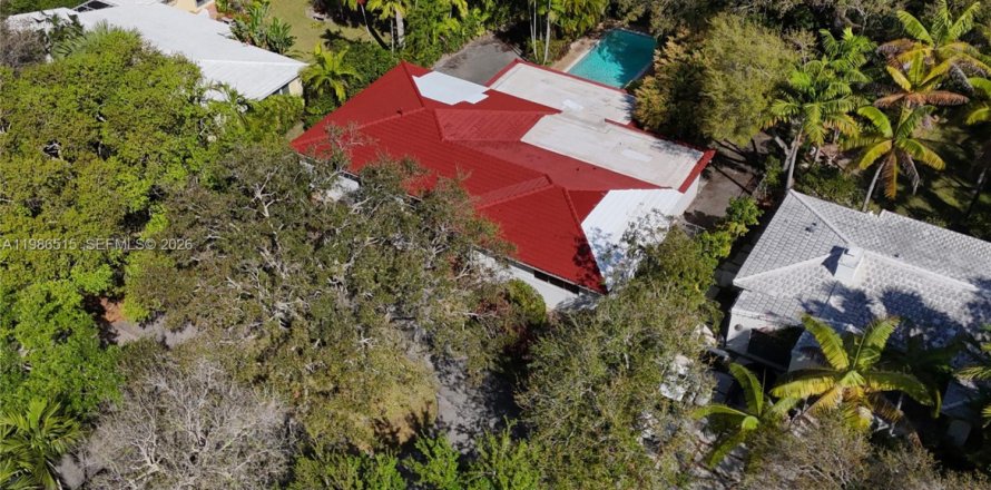 Дом в Корал-Гейблс, Флорида 4 спальни, 268.67м2 № 2048722