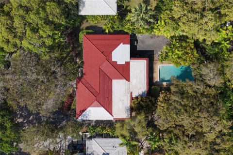 Купить виллу или дом в Корал-Гейблс, Флорида 4 спальни, 268.67м2, № 2048722 - фото 7