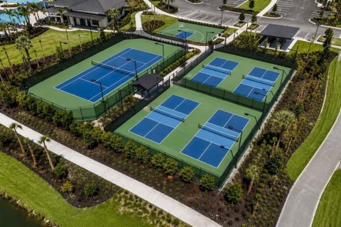 Villa ou maison à vendre à Wesley Chapel, Floride: 4 chambres, 222.87 m2 № 2098329 - photo 18