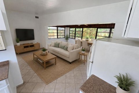 House in Orlando, Florida 2 bedrooms, 82.03 sq.m. № 2236908 - photo 3