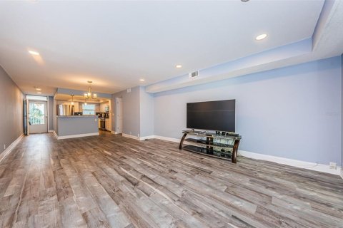 Condo in South Pasadena, Florida, 2 bedrooms  № 1043283 - photo 26