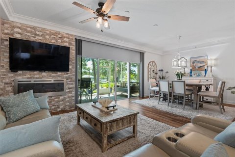 Townhouse in Palm Coast, Florida 3 bedrooms, 199.65 sq.m. № 2149175 - photo 12