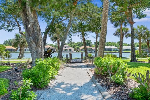 Townhouse in Palm Coast, Florida 3 bedrooms, 199.65 sq.m. № 2149175 - photo 21