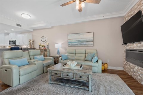 Townhouse in Palm Coast, Florida 3 bedrooms, 199.65 sq.m. № 2149175 - photo 15