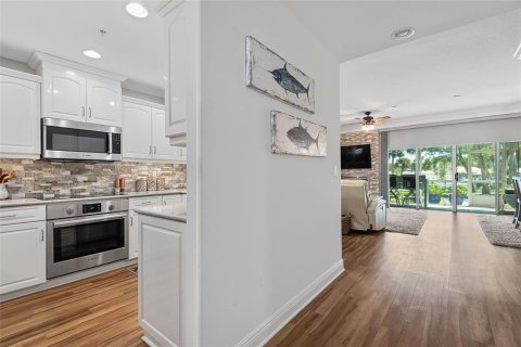 Townhouse in Palm Coast, Florida 3 bedrooms, 199.65 sq.m. № 2149175 - photo 7