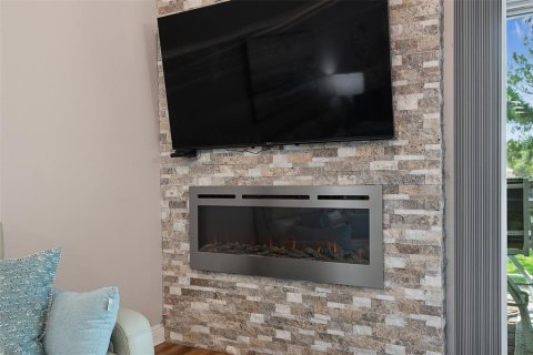 Townhouse in Palm Coast, Florida 3 bedrooms, 199.65 sq.m. № 2149175 - photo 14
