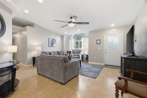 Villa ou maison à vendre à DeLand, Floride: 3 chambres, 249.07 m2 № 2315199 - photo 10