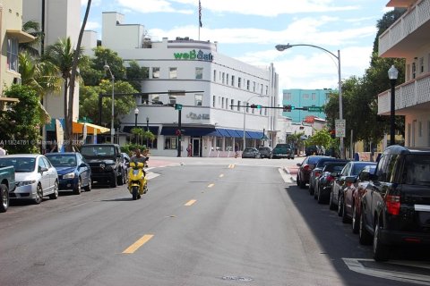 Condominio en venta en Miami Beach, Florida, 1 dormitorio, 62.71 m2 № 1790691 - foto 3