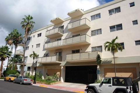 Condominio en venta en Miami Beach, Florida, 1 dormitorio, 62.71 m2 № 1790691 - foto 1