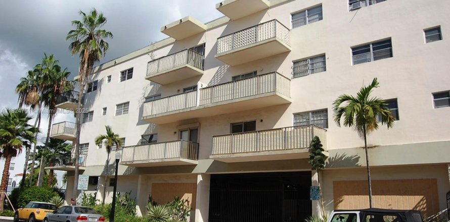 Condominio en Miami Beach, Florida, 1 dormitorio  № 1790691