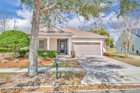 House in Groveland, Florida 2 bedrooms, 180.23 sq.m. № 2122731 - photo 2