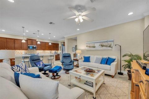 House in Groveland, Florida 2 bedrooms, 180.23 sq.m. № 2122731 - photo 12