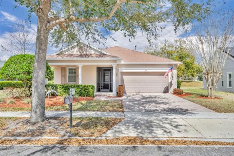House in Groveland, Florida 2 bedrooms, 180.23 sq.m. № 2122731 - photo 1