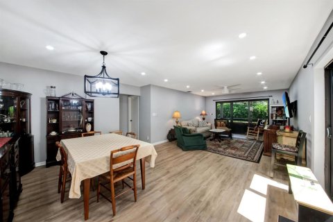 Villa ou maison à vendre à Coconut Creek, Floride: 2 chambres, 113.62 m2 № 2087429 - photo 2