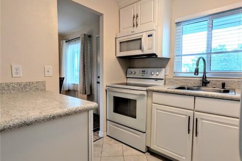 Copropriété à vendre à Bradenton, Floride: 1 chambre, 53.51 m2 № 2157718 - photo 4