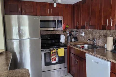 Купить кондоминиум в Холливуд, Флорида 3 комнаты, 61.32м2, № 2083337 - фото 10