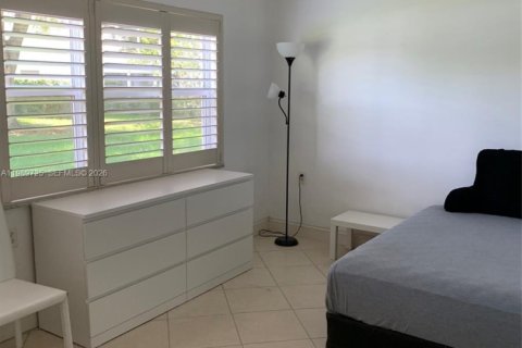 Condo in Coconut Creek, Florida, 3 bedrooms № 2051705 - photo 12