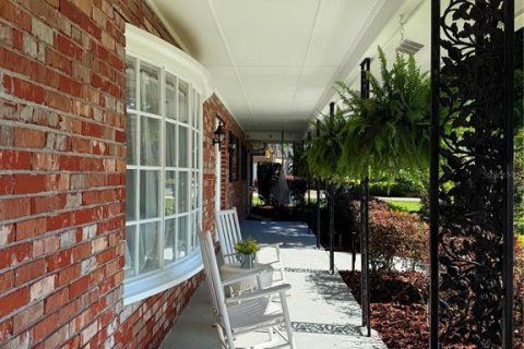 House in Orlando, Florida 4 bedrooms, 329.99 sq.m. № 1716443 - photo 7