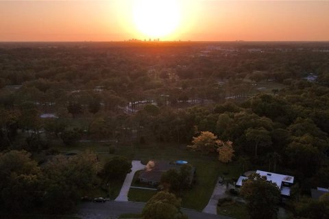 House in Orlando, Florida 4 bedrooms, 329.99 sq.m. № 1716443 - photo 3