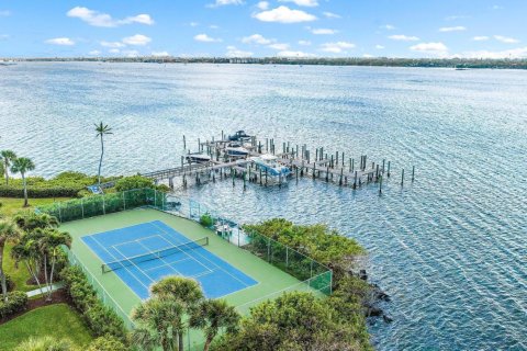 Condo in Palm Beach, Florida, 2 bedrooms  № 1022023 - photo 1