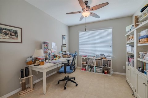 House in Wimauma, Florida 2 bedrooms, 167.22 sq.m. № 2391360 - photo 18