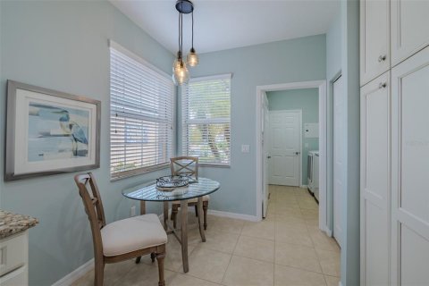 House in Wimauma, Florida 2 bedrooms, 167.22 sq.m. № 2391360 - photo 15