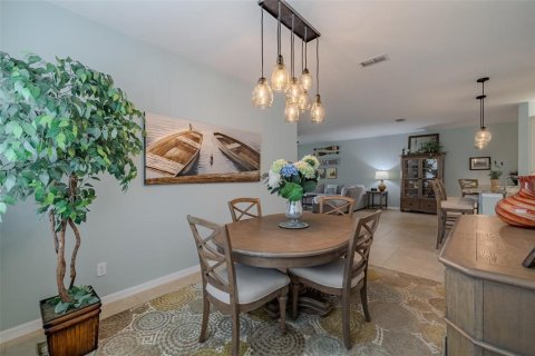 House in Wimauma, Florida 2 bedrooms, 167.22 sq.m. № 2391360 - photo 25