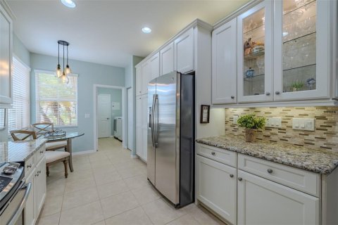 House in Wimauma, Florida 2 bedrooms, 167.22 sq.m. № 2391360 - photo 13
