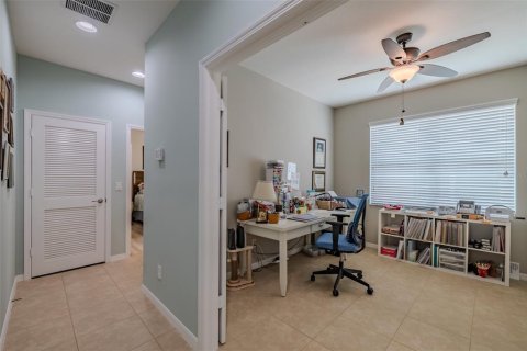 House in Wimauma, Florida 2 bedrooms, 167.22 sq.m. № 2391360 - photo 17