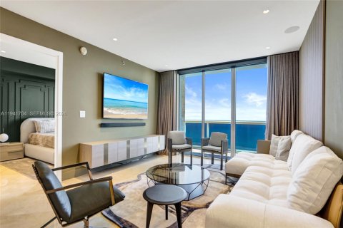 Copropriété à louer à Hallandale Beach, Floride: 3 chambres, 238.76 m2 № 1999342 - photo 14