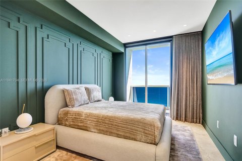 Copropriété à louer à Hallandale Beach, Floride: 3 chambres, 238.76 m2 № 1999342 - photo 27