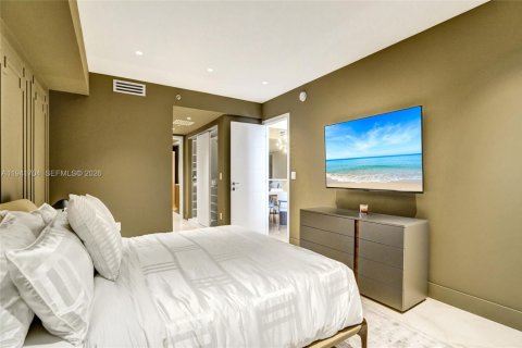 Copropriété à louer à Hallandale Beach, Floride: 3 chambres, 238.76 m2 № 1999342 - photo 18