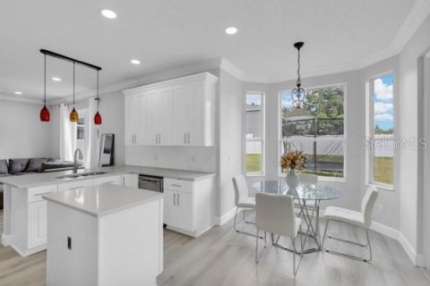 House in Orlando, Florida 4 bedrooms, 209.03 sq.m. № 1719698 - photo 12