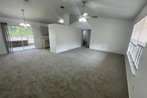 Villa ou maison à vendre à DeLand, Floride: 3 chambres, 121.05 m2 № 1635029 - photo 2
