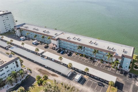 Condo in Dunedin, Florida, 2 bedrooms  № 1869128 - photo 8