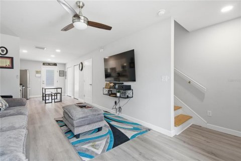 Villa ou maison à vendre à Pinellas Park, Floride: 2 chambres, 91.97 m2 № 2219892 - photo 4