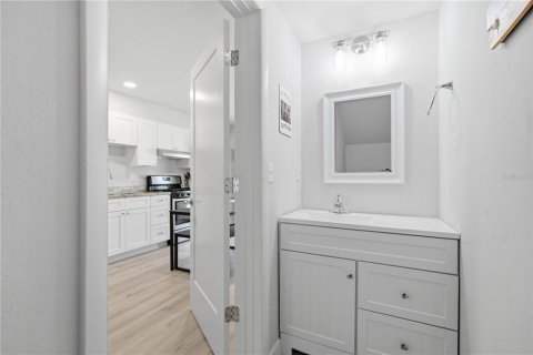 Villa ou maison à vendre à Pinellas Park, Floride: 2 chambres, 91.97 m2 № 2219892 - photo 11