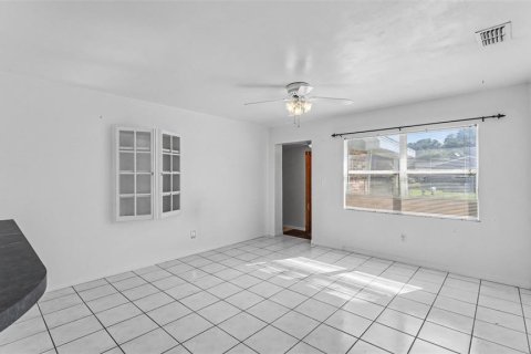 Casa en venta en Lakeland, Florida, 6 dormitorios, 292.83 m2 № 2386101 - foto 6