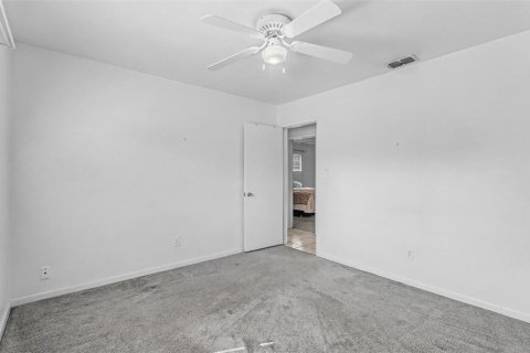 Casa en venta en Lakeland, Florida, 6 dormitorios, 292.83 m2 № 2386101 - foto 23