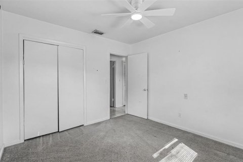 Casa en venta en Lakeland, Florida, 6 dormitorios, 292.83 m2 № 2386101 - foto 25