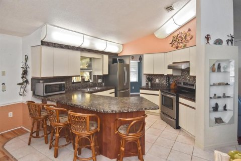 Villa ou maison à vendre à Port Charlotte, Floride: 3 chambres, 156.17 m2 № 2142133 - photo 9