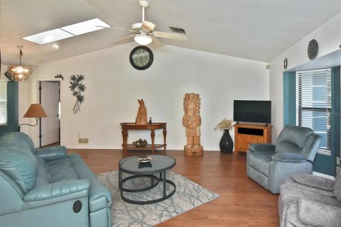 Villa ou maison à vendre à Port Charlotte, Floride: 3 chambres, 156.17 m2 № 2142133 - photo 2