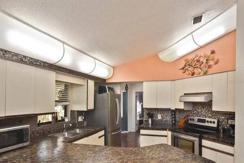 Villa ou maison à vendre à Port Charlotte, Floride: 3 chambres, 156.17 m2 № 2142133 - photo 11