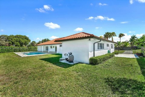 Снять в аренду виллу или дом в Майами, Флорида 6 спален, 326.74м2, № 2036970 - фото 30