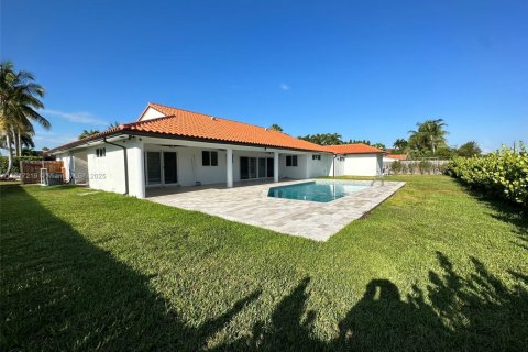 Снять в аренду виллу или дом в Майами, Флорида 6 спален, 326.74м2, № 2036970 - фото 19