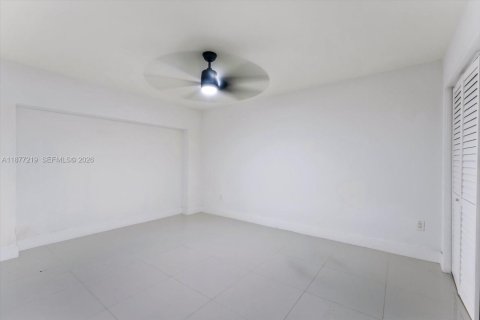 Снять в аренду виллу или дом в Майами, Флорида 6 спален, 326.74м2, № 2036970 - фото 25