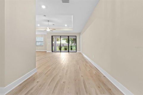 House in Brooksville, Florida 4 bedrooms, 235.23 sq.m. № 2403360 - photo 3