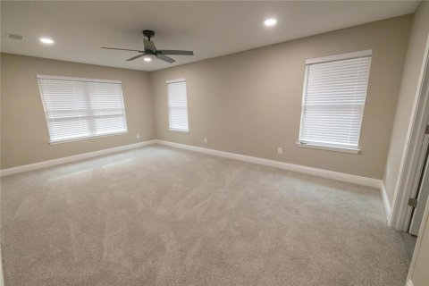 House in Milton, Florida 4 bedrooms, 212.28 sq.m. № 2115057 - photo 10